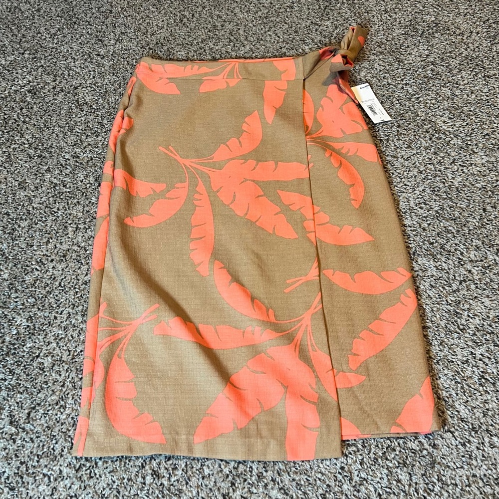 Women’s Coral Leaf Print Wrap Skirt